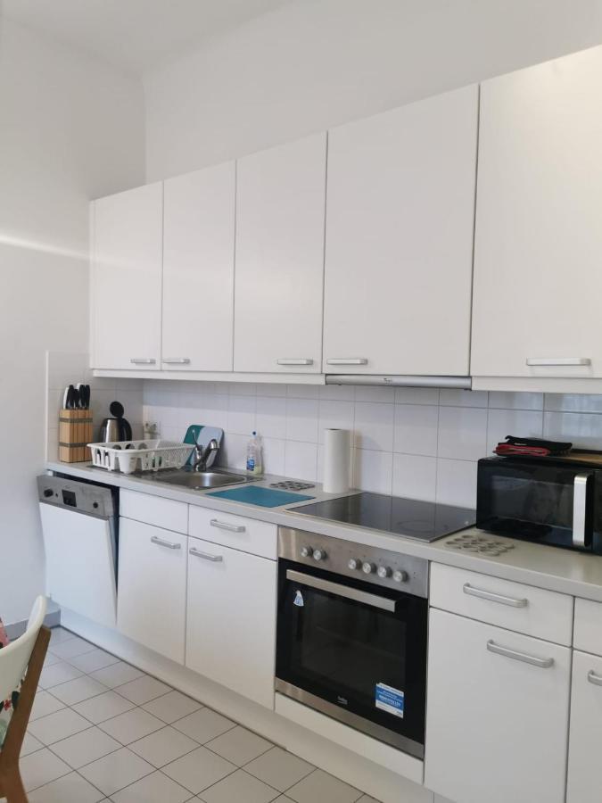Central Mariahilfer Apartment 4 Min To The City Shopping Center And Schoenbrunn Palace Wien Eksteriør bilde