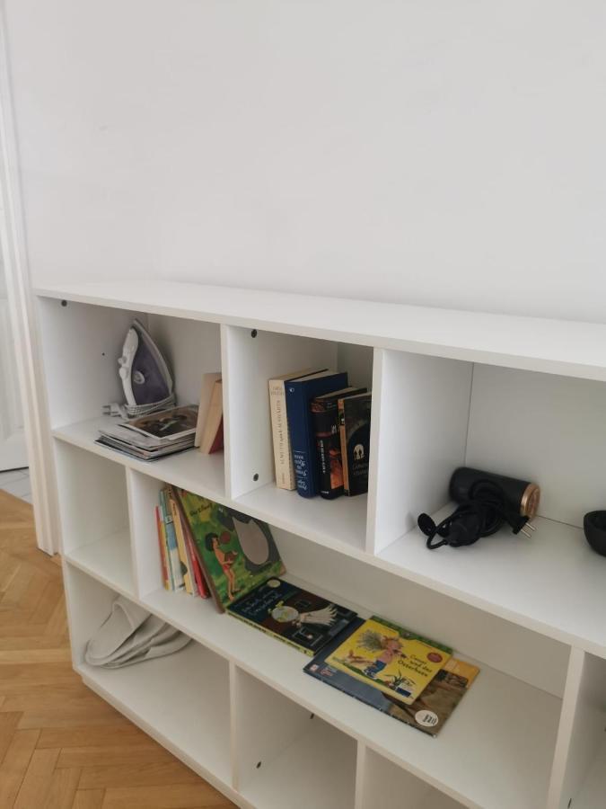 Central Mariahilfer Apartment 4 Min To The City Shopping Center And Schoenbrunn Palace Wien Eksteriør bilde